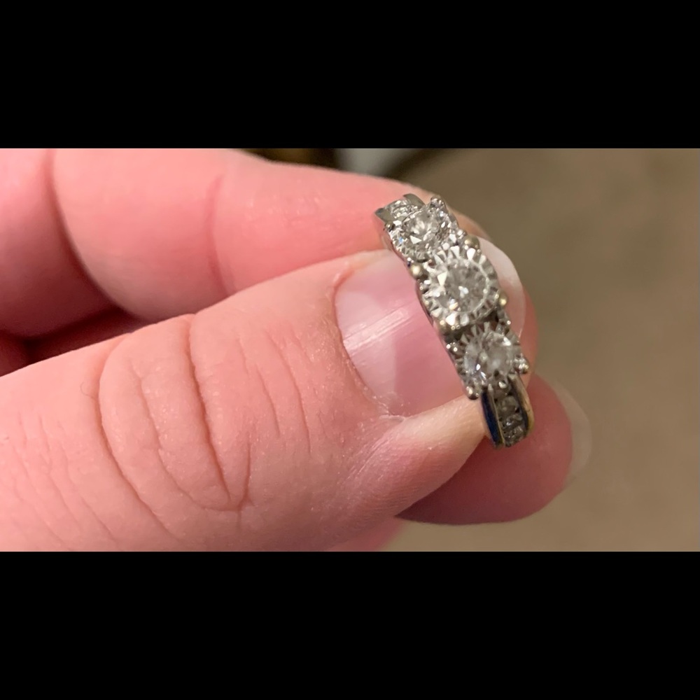 Engagement ring just want it gone